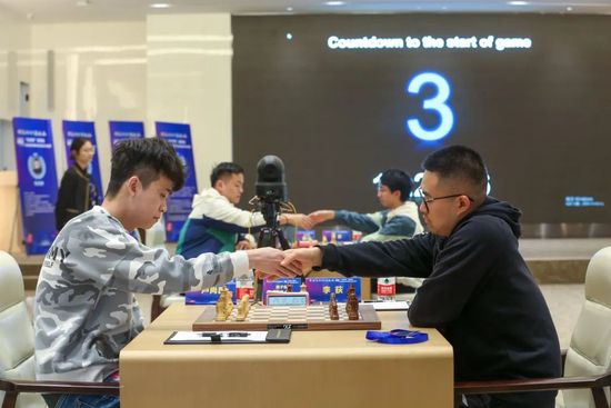 周迅饰演的百旎是阴阳寮的掌案，在寮中颇具威信